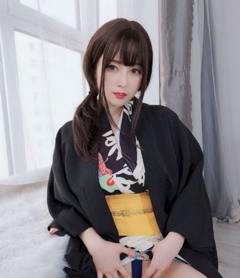 日本丰满的主妇与子伦